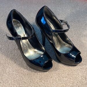 My Delicious Shoes Brand Black Stilettos